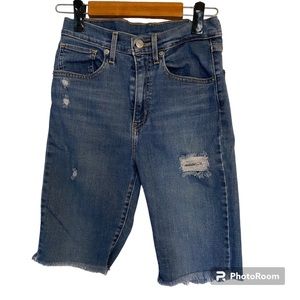 Levi’s Jeans Women Cut Shorts, Size 27